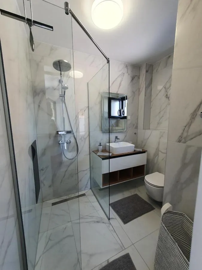 Betty'S Luxus Suite - 2 Pools Trogir Apartment