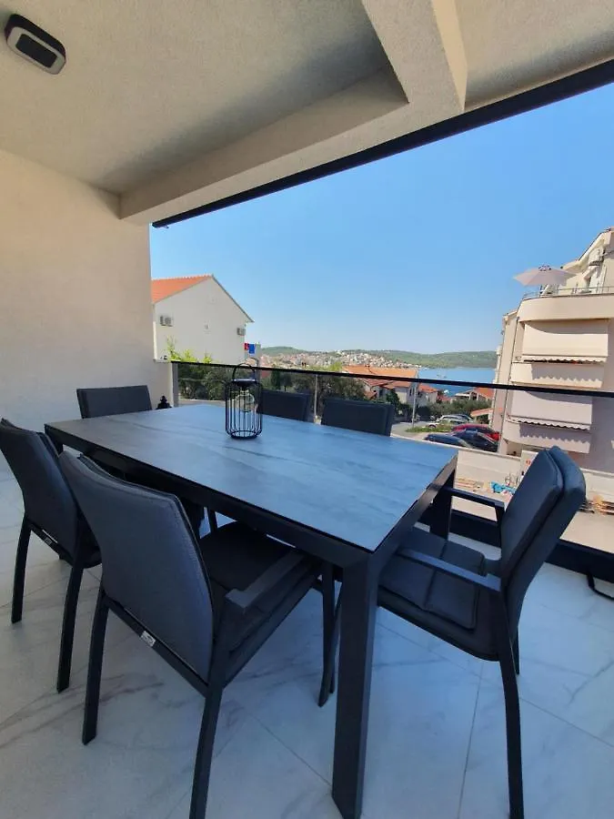 Betty'S Luxus Suite - 2 Pools Trogir 0*,  Croatia