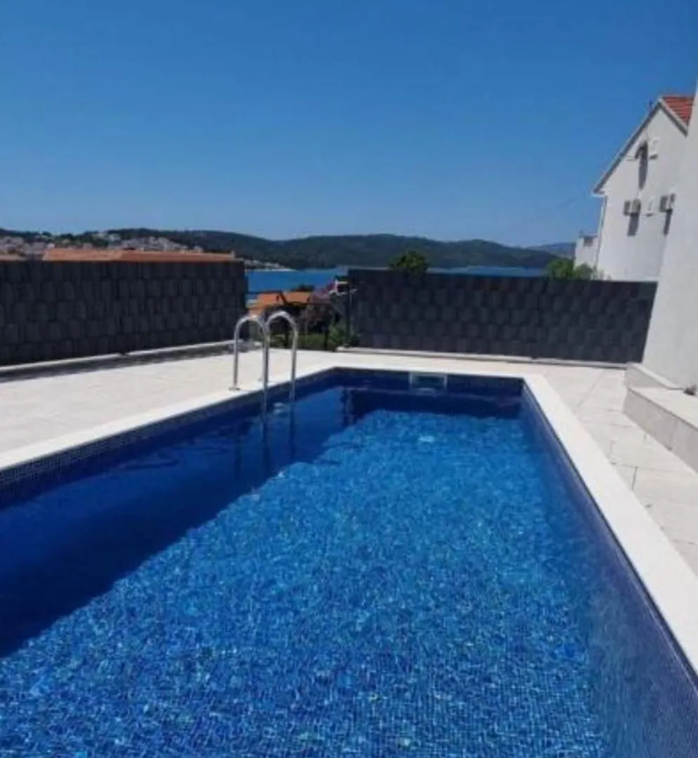 Betty'S Luxus Suite - 2 Pools Trogir 0*,