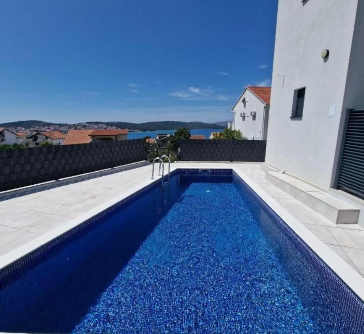Betty'S Luxus Suite - 2 Pools Trogir Apartment