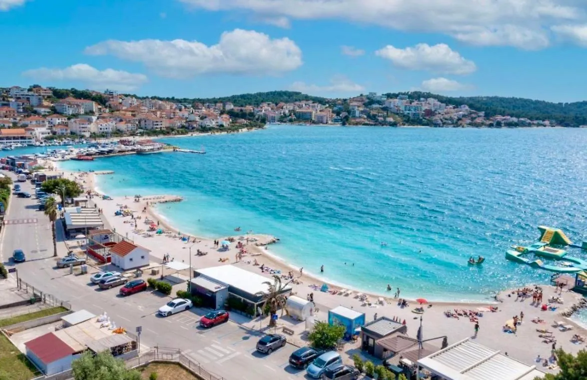Betty'S Luxus Suite - 2 Pools Trogir 0*,