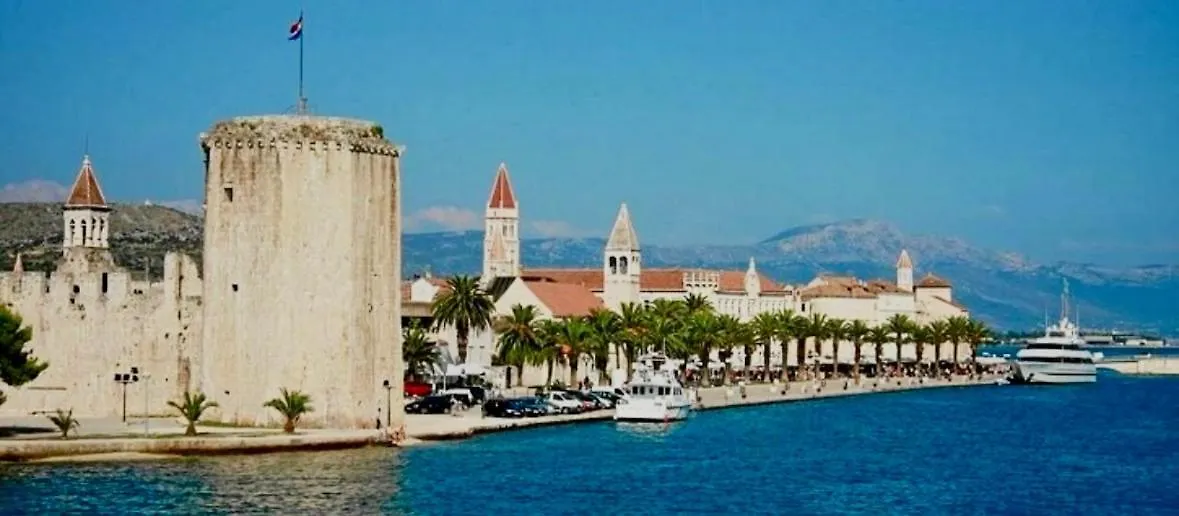 Betty'S Luxus Suite - 2 Pools Trogir 0*,  Croatia