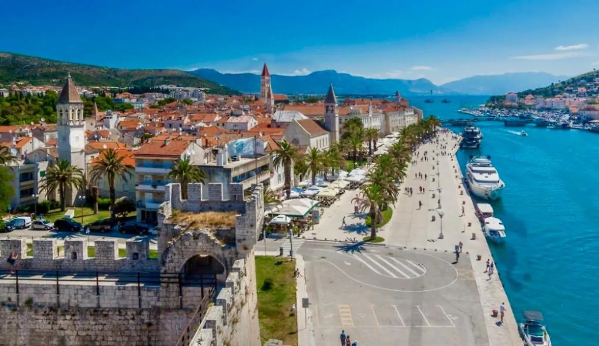 Betty'S Luxus Suite - 2 Pools Trogir